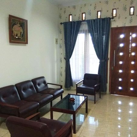 Kenayan Asri Residence by FH Stay Kalasan Bagian luar foto